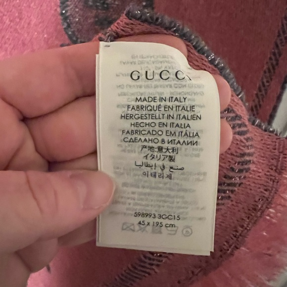 Pink and Grey Gucci Scarf GG - Picture 5 of 5